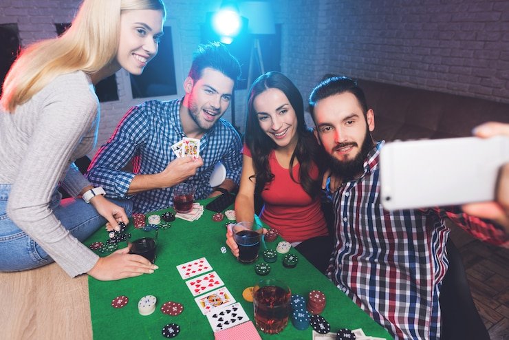 Papan permainan blackjack live casino yang interaktif dan nyata di mayorqq